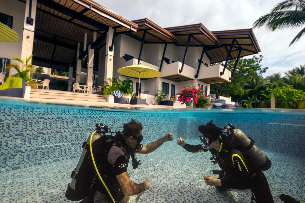 Emoha Dive Resort Сантандер Екстериор снимка